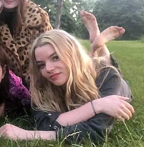 anya taylor joy soles|Soles : r/anyataylorjoyfeet